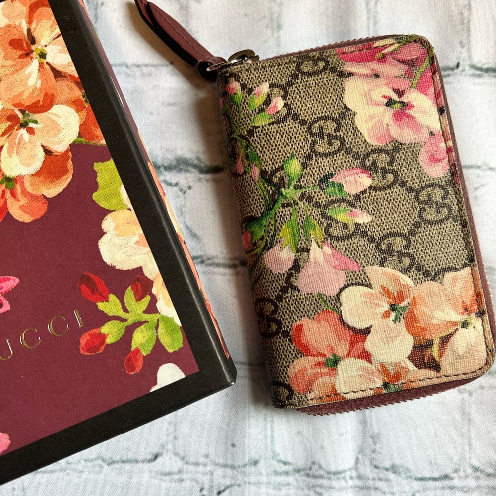 Gucci Blossoms Zippy Coin Wallet
